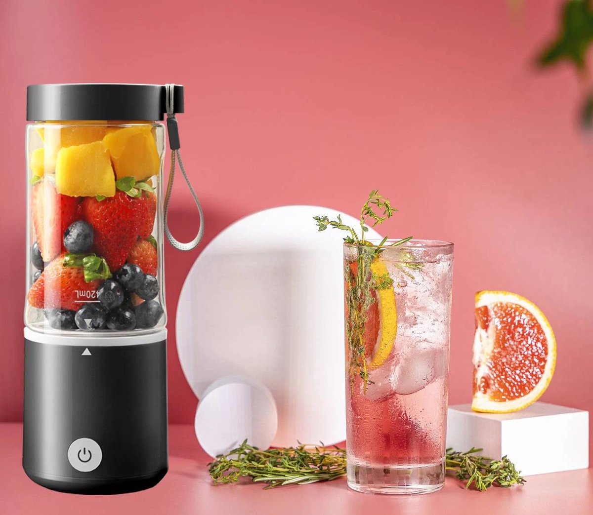CrystalRen2025's tweet image. Blend anywhere, anytime 🥤 Our Portable USB Rechargeable Blender has a 500ml cup, dual batteries &amp;amp; ice-crushing blades. Perfect for travel &amp;amp; home use!

#portableblender #usbblender #smoothiemaker #travelblender #healthylifestyle #kerisson