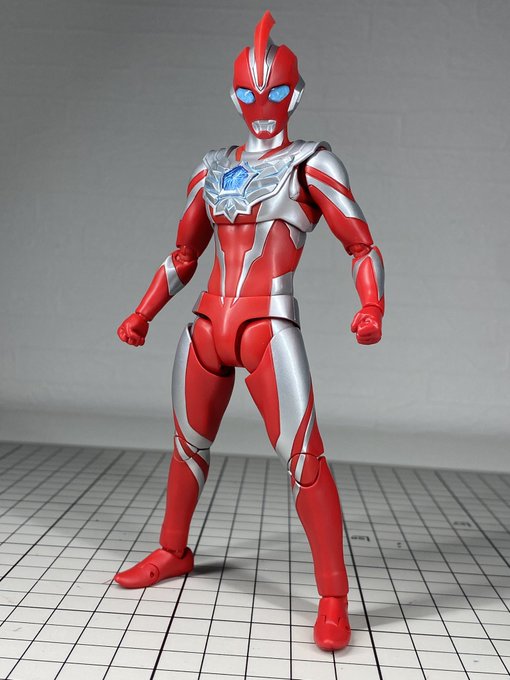 ウルトラマンオメガ開封!最初は微妙に感じたけど今ではアーツ買うくらいには好き!目が綺麗なんだ 