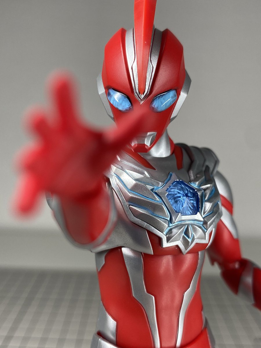 ウルトラマンオメガ開封!最初は微妙に感じたけど今ではアーツ買うくらいには好き!目が綺麗なんだ 