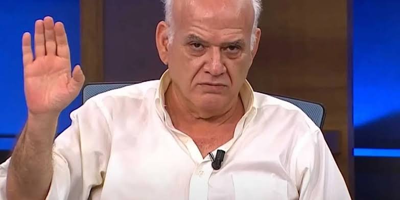 medya3tr's tweet photo. 🔴Ahmet Çakar:

"Bizler, sanatçılar, futbolcular, birçok siyasetçiler dahil, bizleri adam falan zannetmeyin.

Biz normal sade vatandaştan çok daha y*vşağız, çok daha sahtekarız, çok daha tribünlere oynuyoruz." https://t.co/GFQYLQ9s7P
