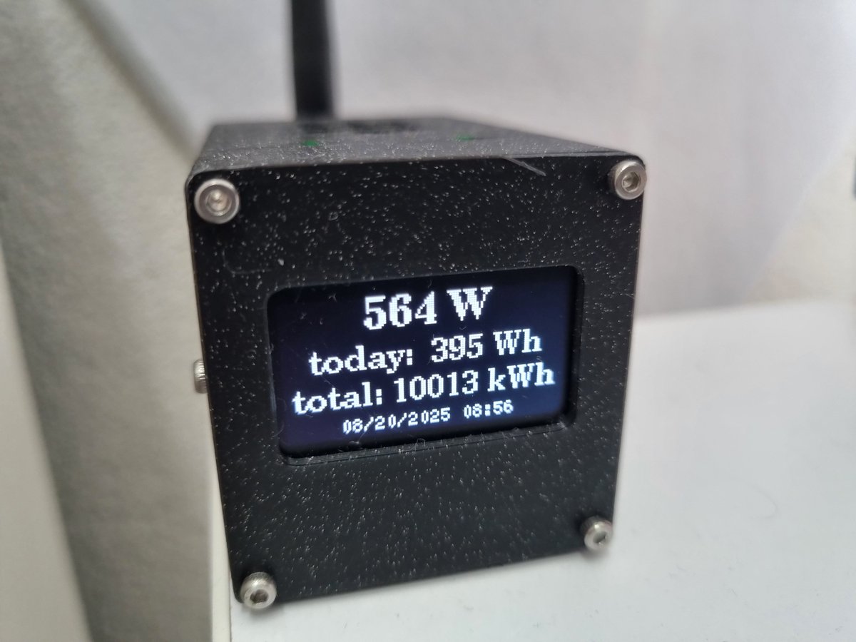 ericdevos's tweet image. 🌞 Meer dan 10.000 kWh opgewekt 👌 (sinds November 2023)