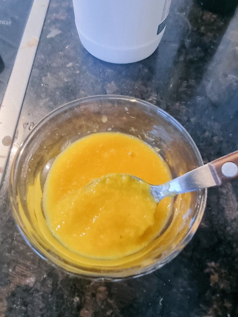 RacingNovice's tweet photo. Jeez, got this dodgy bottle of juice from @HomegrownJuice found out after cracking it open it was 3/4 full and 90% pulp...
Honestly this juice is unbelievable btw....
Anyway, the buggers are onto it to the max until cruch time.... obviously a bit triggering for a young fella! https://t.co/I6lV21C0Xn