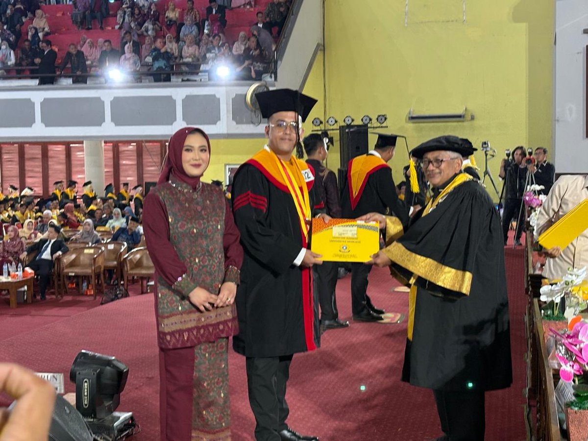 zulkardi's tweet photo. Selamat &amp; Sukses Dr. Austin Al Hariz, SH., MH., Arbiter atas diraihnya gelar doktor Ilmu Hukum FH Unsri, 20082025. https://t.co/YXxKf5hrDi