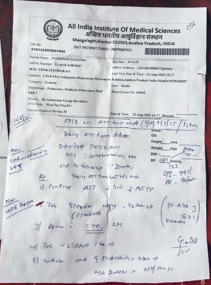 ThalaBheem321's tweet photo. Guy's @NithinNTRfan_09's mom is severely suffering from lungs issue from 2 months and Intlo Unna Gold Mottam ammesi trmnt ayyindi &amp; Ippudu all Money completed Present ame Ki chala Serious Hospital Bills ki 50k Kavali.. so me vanthu sahayam cheyyandi 🙏🏻. 
Rt for better reach 🫂 https://t.co/Ckb7EDh0rG
