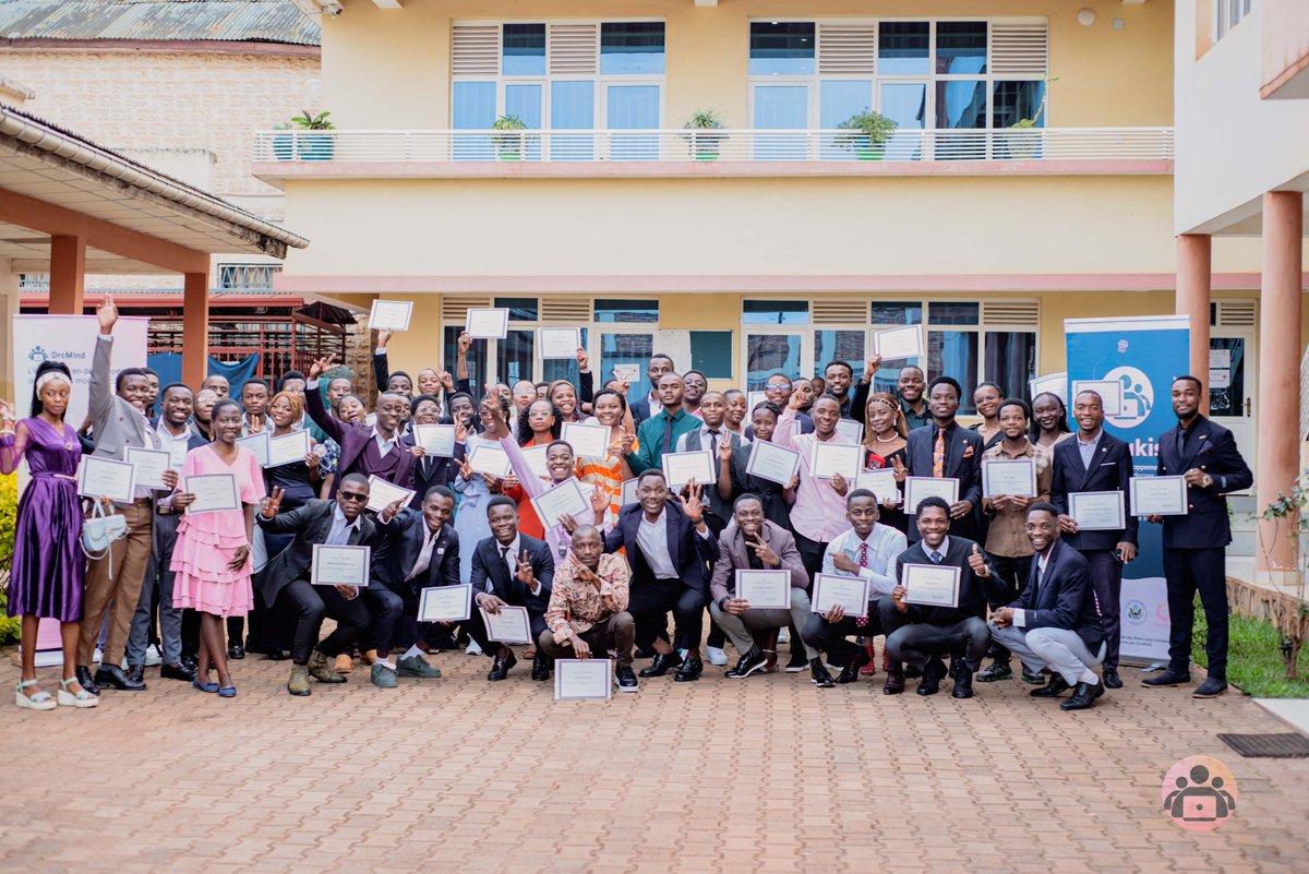 drcmin2's tweet image. On 23 June 2025 in Bukavu, #Malakisi first edition certified 62 students in Web &amp;amp; Mobile dev — Their resilience is inspiring. 
Deep thanks to learners, trainers, partner universities, mentors, community &amp;amp; the @USEmbKinshasa and @CEEProgram for making this possible.

#techn  #DRC