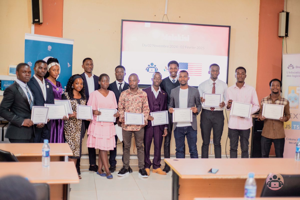 drcmin2's tweet image. On 23 June 2025 in Bukavu, #Malakisi first edition certified 62 students in Web &amp;amp; Mobile dev — Their resilience is inspiring. 
Deep thanks to learners, trainers, partner universities, mentors, community &amp;amp; the @USEmbKinshasa and @CEEProgram for making this possible.

#techn  #DRC