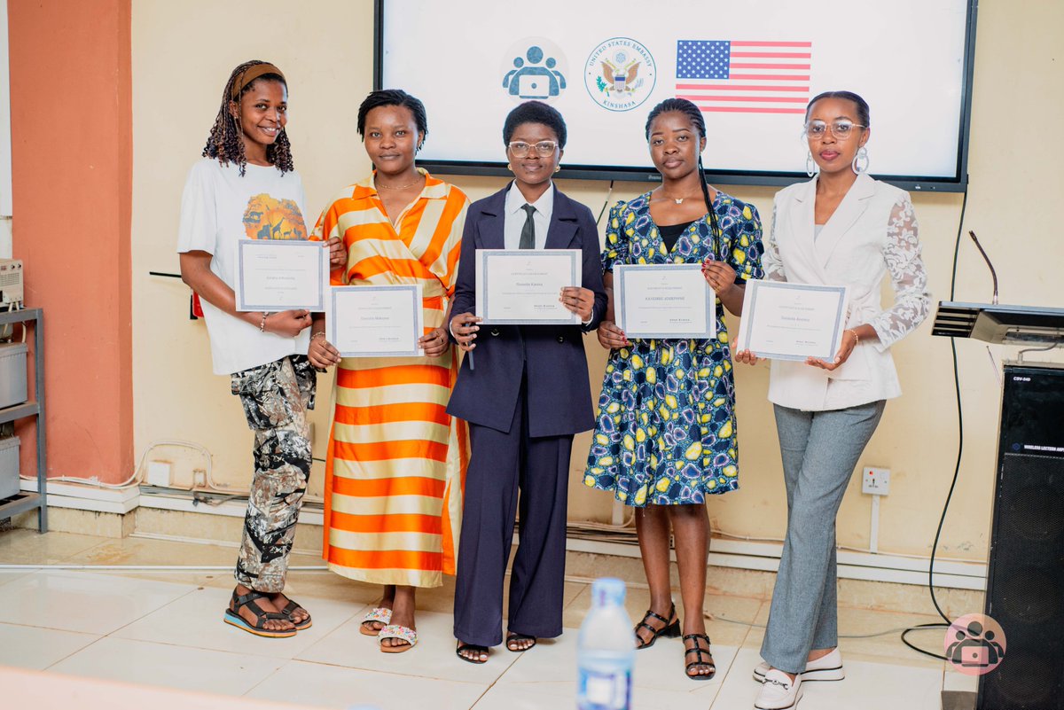 drcmin2's tweet image. On 23 June 2025 in Bukavu, #Malakisi first edition certified 62 students in Web &amp;amp; Mobile dev — Their resilience is inspiring. 
Deep thanks to learners, trainers, partner universities, mentors, community &amp;amp; the @USEmbKinshasa and @CEEProgram for making this possible.

#techn  #DRC