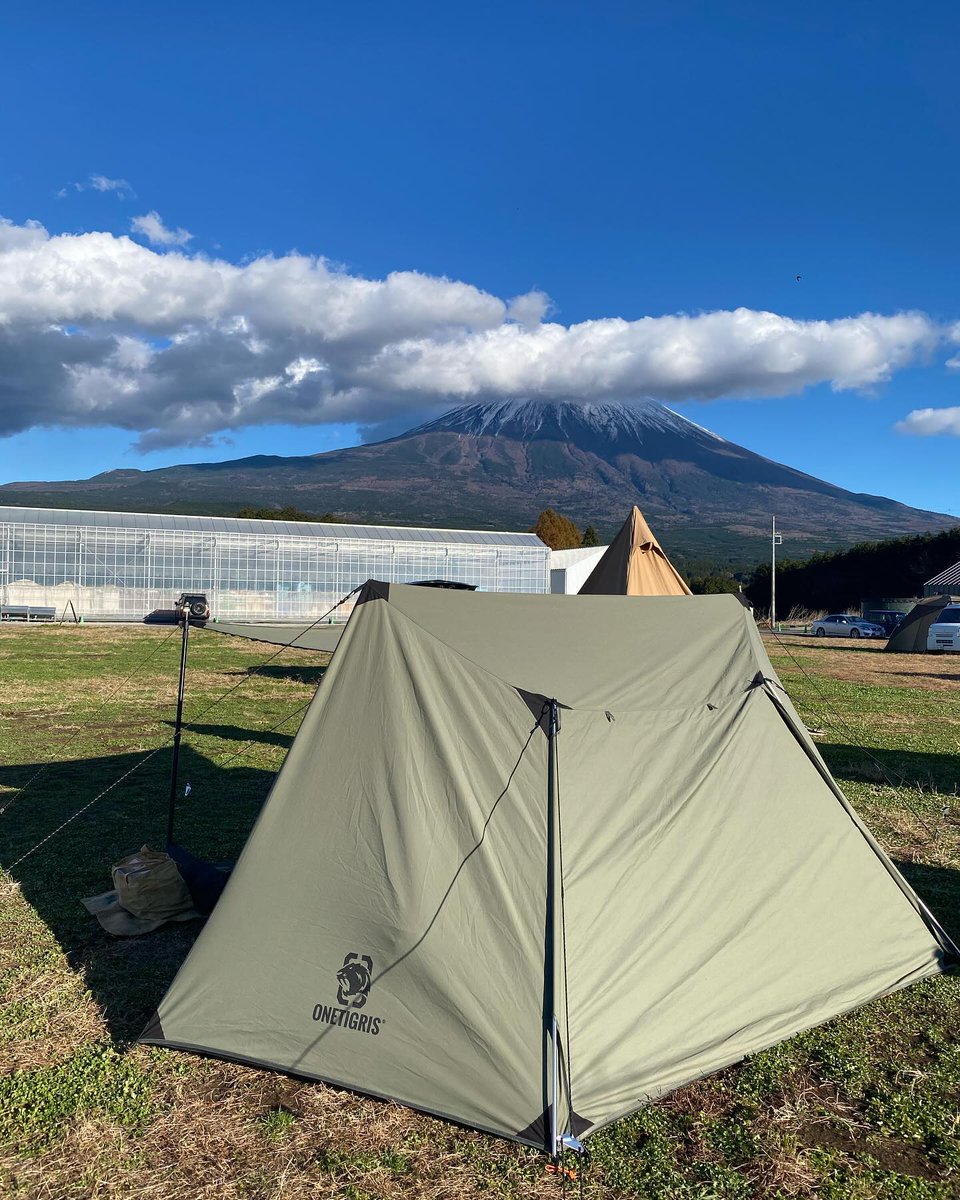 先日⛺️
富士高原トマトフィールドで
女子ソログルキャン
夜は星空がきれいで✨
富士山と満点の空が見れて
感激でした😆
肉眼で見るともっときれいなのに💦
