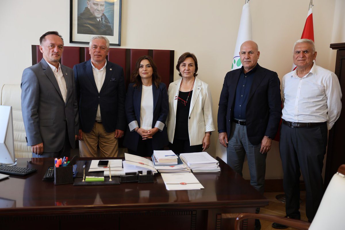 DEM Parti TBMM (@demparti_tbmm) on Twitter photo Kafkas Dernekleri Federasyonu heyeti, Meclis Grubumuzu ziyaret ederek Grup Başkanvekilimiz Gülistan Kılıç Koçyiğit ile görüştü. Çerkes halkının kimlik, kültür ve eşit  yurttaşlık taleplerini dinledik; ortak mücadele zeminlerini konuştuk.
Tüm halkların dili, kültürü ve kimliğiyle Kafkas Dernekleri Federasyonu heyeti, Meclis Grubumuzu ziyaret ederek Grup Başkanvekilimiz Gülistan Kılıç Koçyiğit ile görüştü. Çerkes halkının kimlik, kültür ve eşit  yurttaşlık taleplerini dinledik; ortak mücadele zeminlerini konuştuk.
Tüm halkların dili, kültürü ve kimliğiyle