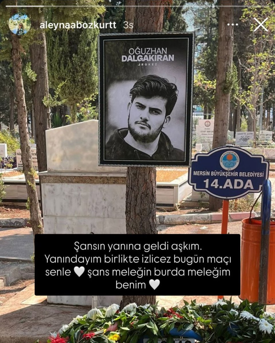 Jrokez'in eşi Aleyna Dalkıran: "Şansın yanına geldi aşkım.

Birlikte izleyeceğiz bugün maçı seninle."