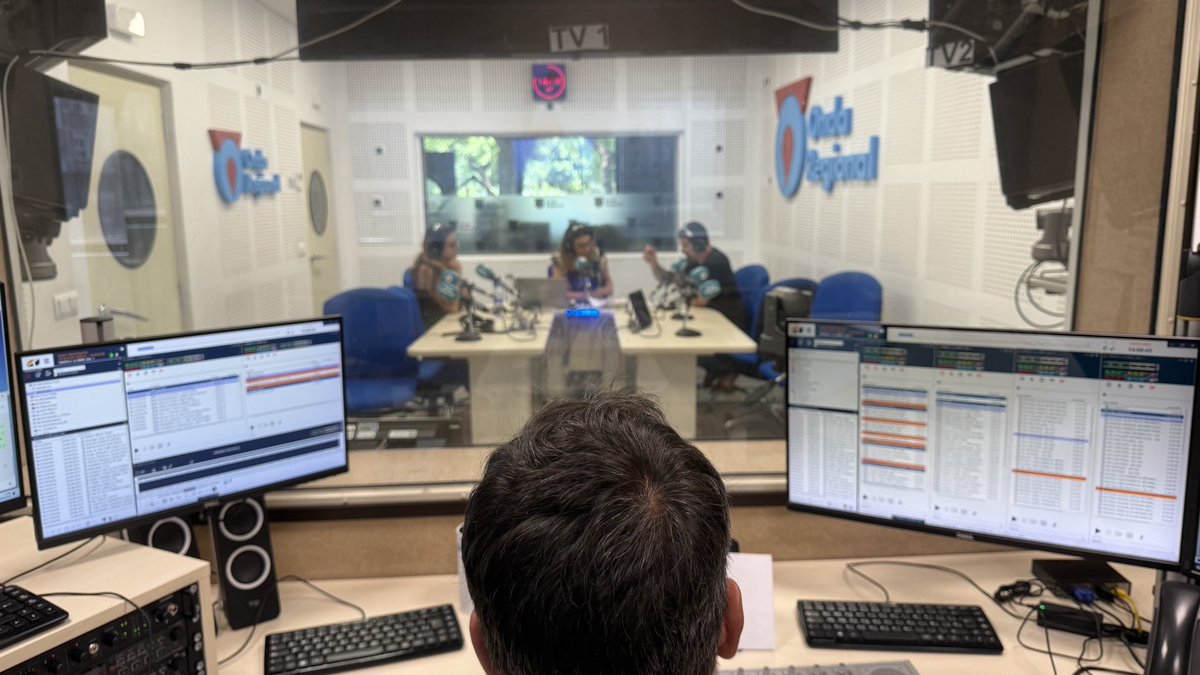 🔵 🔊 Comienza Región de Murcia Noticias (Mediodía). 
📻 Silvia Mateo (<a href="/silviamateog/">Silvia Mateo</a>), José Antonio Sánchez (<a href="/JAntSanchez/">JAnt Sánchez</a>) y Paloma Garrido te cuentan la última hora de la actualidad regional, nacional e internacional. 
🕕 De 14:00 a 14:30
👉 Escúchalo en orm.es/directo/orm