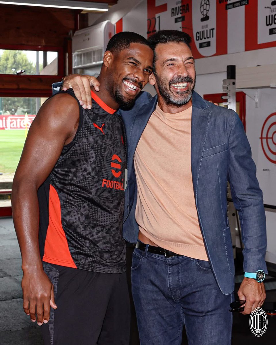 MonfasaniMatteo's tweet photo. <<Secondo me il portiere del Lille, l’ho visto due volte, è fortissimo. Quando poi il Milan lo prese io mandai un messaggio a Paolo e gli dissi “io non so se avete contezza e la certezza di chi avete preso. Io ti confermo che secondo me avete preso un grandissimo portiere”>> https://t.co/mwSrLxD2QR