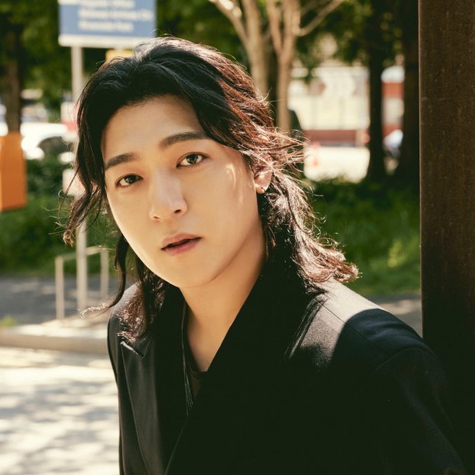 ex-boyfriend                            husband