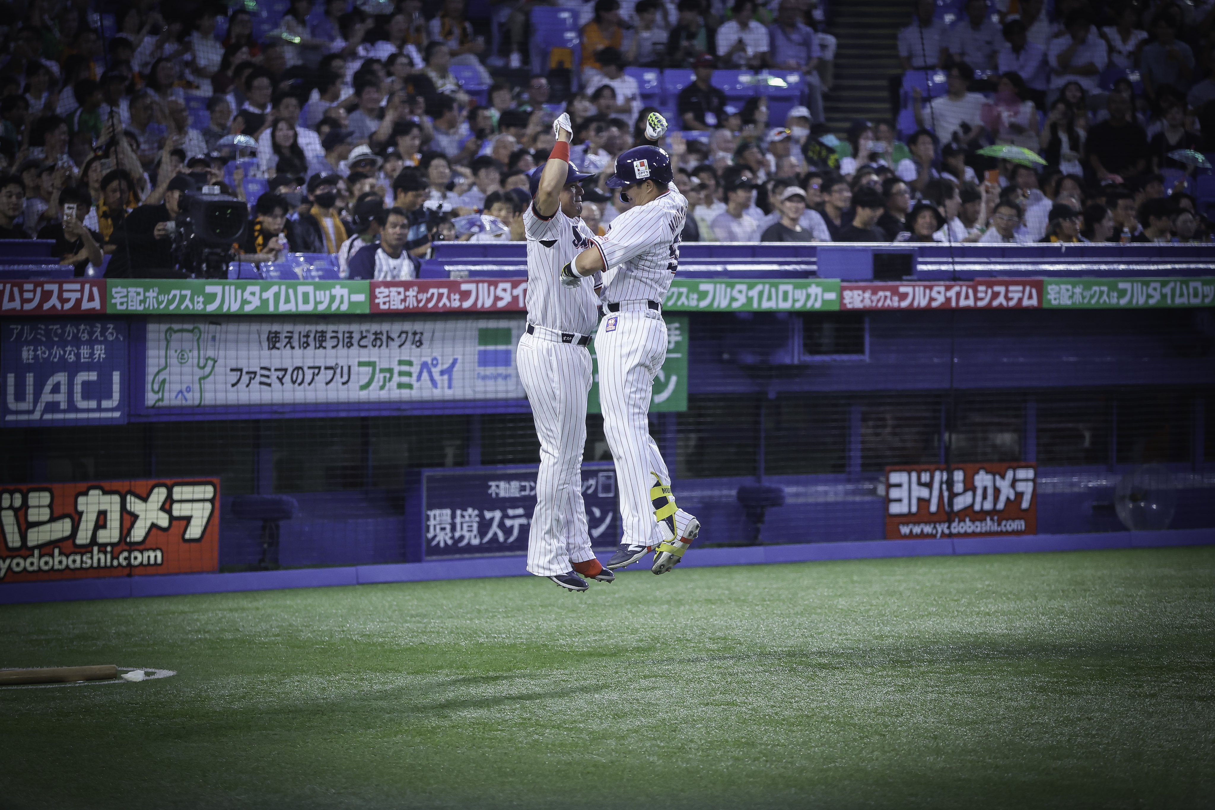 エポック ワン【村上宗隆】追撃タイムリー＆ダメ押し3ラン（22.7.20） 村上宗隆が逆転サヨナラタイムリー！侍ジャパン決勝進出