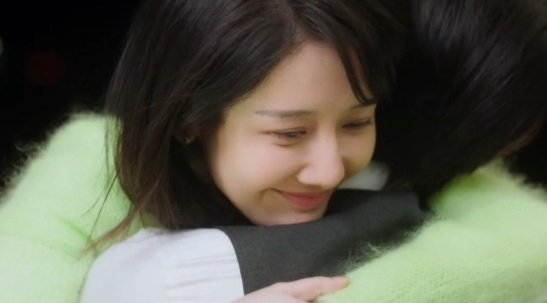dreamydramas's tweet photo. The hugs are so real it's not like them hugs where it looks awkward.
#MyLethalMan
#FanZhiXin #LiMoZhi https://t.co/4ua79yuiP4