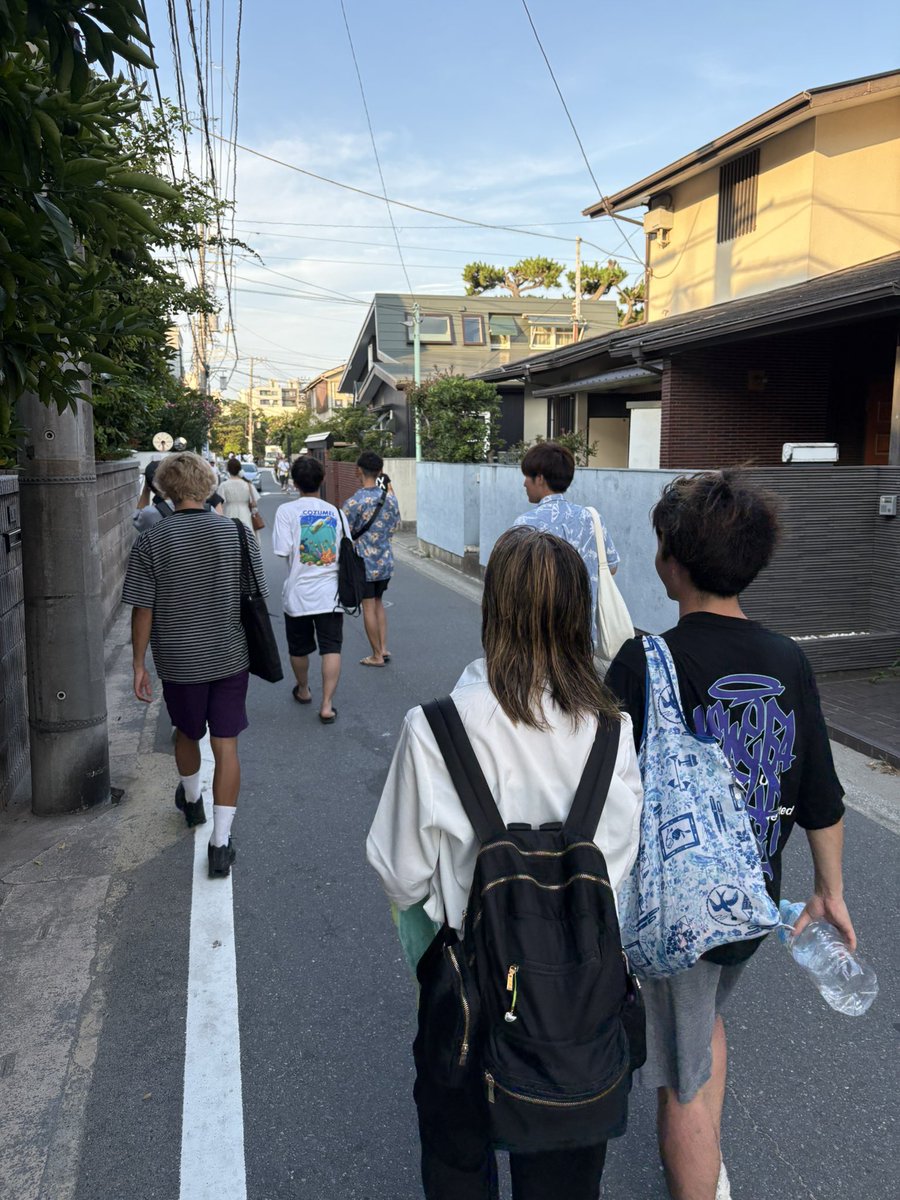 今日は休館日に店舗のスタッフ9人全員で丸1日遊びました‼️🤣

野球⚾️
↓
ヴィヴァーチェでランチ🍽
↓
逗子海岸ウォーターパーク🌊🏝

休館日にしか全員で朝から集まることが出来ないので、これからも大事にしたい‼️そう思えた1日でした‼️☺️

またみんなで出掛けようね‼️👍

 #アトレ大森
 #休館日