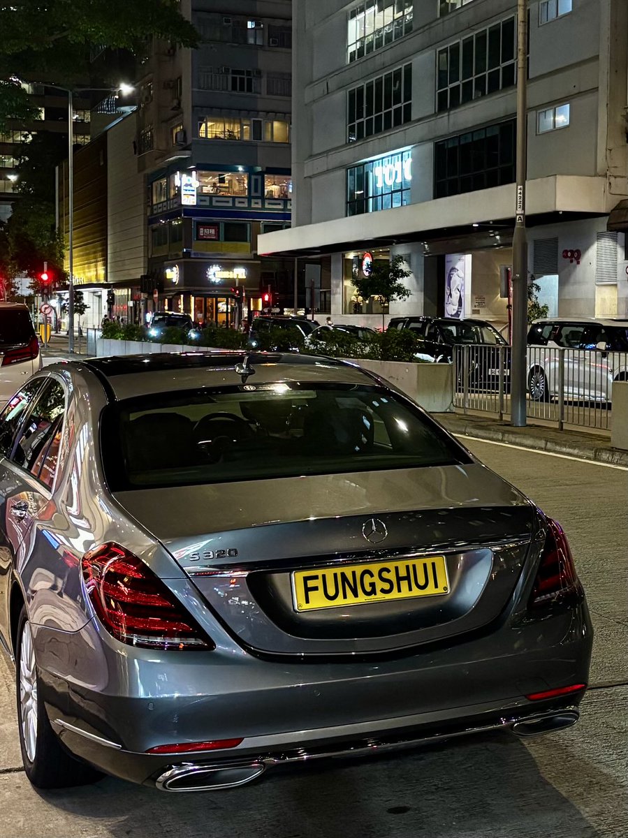 Should really park facing the other direction.... ⁦<a href="/HKnumberplates/">Hong Kong number plates</a>⁩