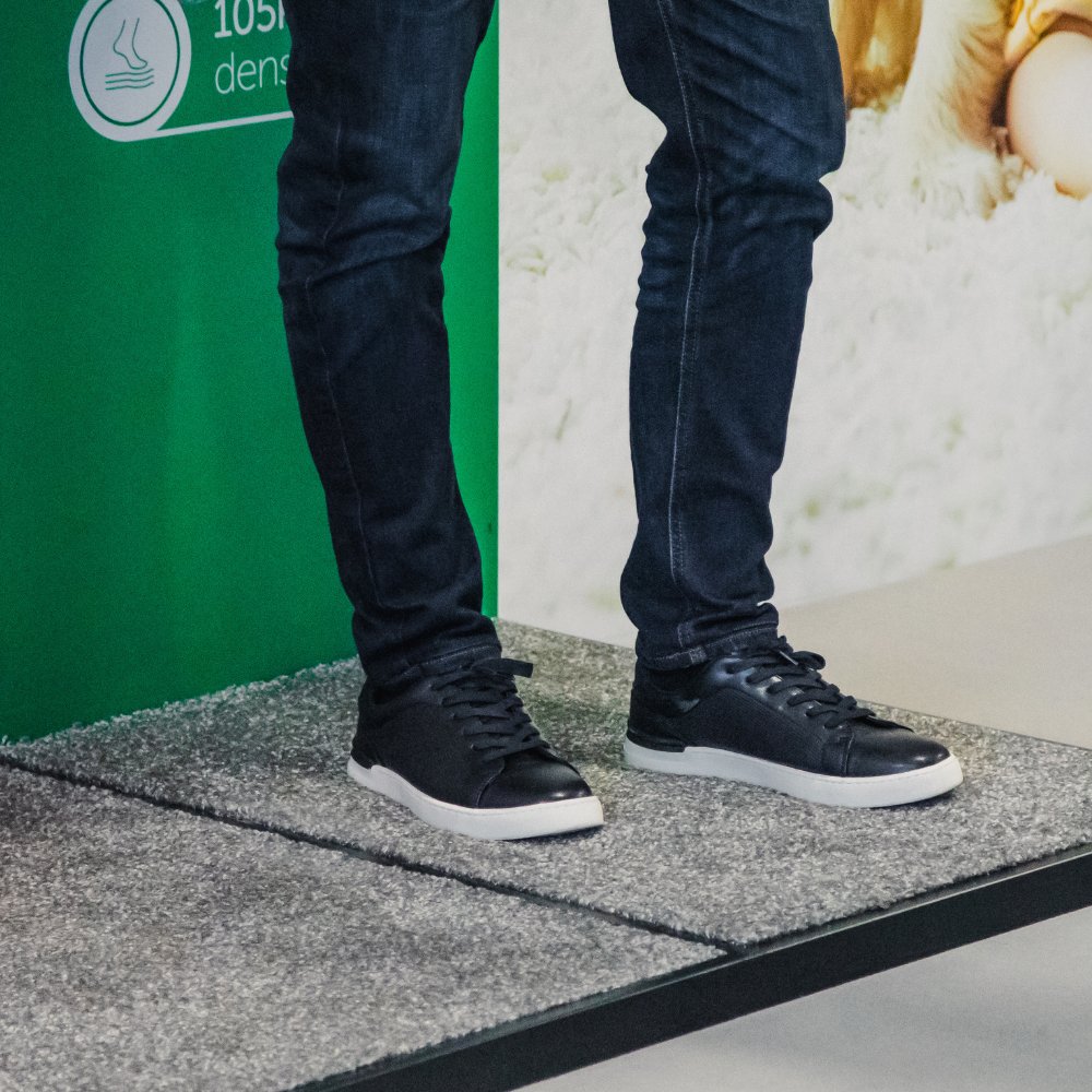 𝗔𝗻𝗼𝘁𝗵𝗲𝗿 𝘀𝘁𝘂𝗻𝗻𝗶𝗻𝗴 𝗵𝗼𝗺𝗲 𝗰𝗶𝗻𝗲𝗺𝗮 𝘁𝗿𝗮𝗻𝘀𝗳𝗼𝗿𝗺𝗮𝘁𝗶𝗼𝗻 - 𝗳𝗲𝗮𝘁𝘂𝗿𝗶𝗻𝗴 𝗼𝘂𝗿 𝗹𝘂𝘅𝘂𝗿𝘆 𝗣𝗹𝘂𝘀𝗵𝘄𝗮𝗹𝗸 𝟭𝟮𝗺𝗺!

Courts flooring have converted this stunning space into an impressive home cinema room resulting in one very happy customer🙌