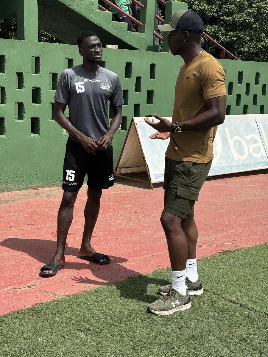 Thank you for always coming home, Edi 🤍🤗.

Former City Boys’ striker, Edrissa Jarra alias Ronaldo visited us today, at LYDSA. 

#rdb #edi #real4real #lydsa #cityboys #realdebanjul