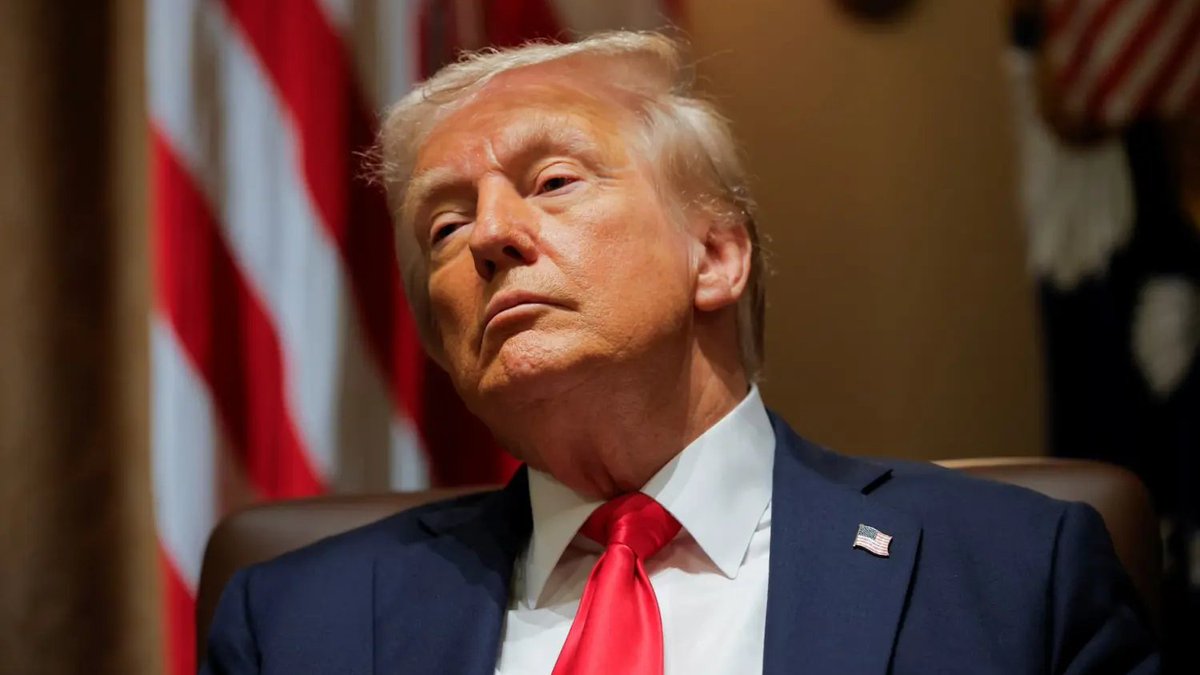 🚨 BREAKING: President Trump just formally DEMANDED the resignation of Democrat-appointed Federal Reserve Governor Lisa Cook after she was criminally referred to the DOJ for MORTGAGE FRAUD.

"Cook must resign, now!!!"

This would give Trump YET ANOTHER Fed appointment for someone