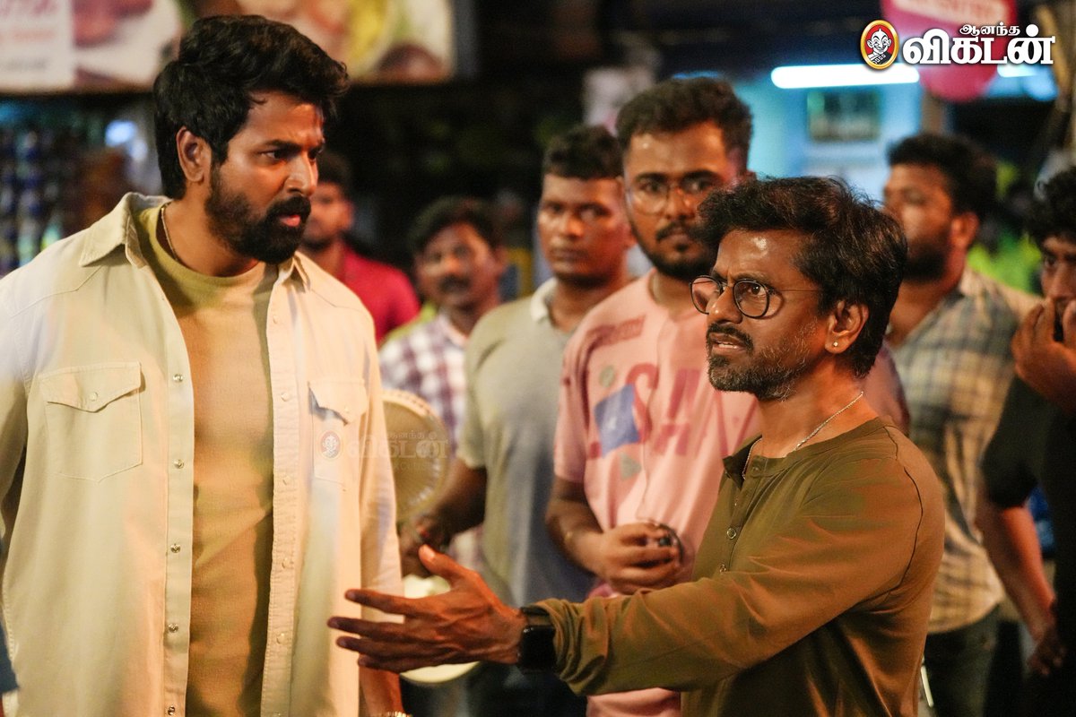 AnandaVikatan's tweet photo. #MadharaasiVikatanExclusive: Catch the Exclusive Interview with Director A.R. Murugadoss about #Madharaasi in tomorrow’s Ananda Vikatan issue!

#ARMurugadoss | #Sivakarthikeyan | #RukminiVasanth | #Anirudh | #AnandaVikatan | @MyBharathiraja https://t.co/jT0nQSy8MW