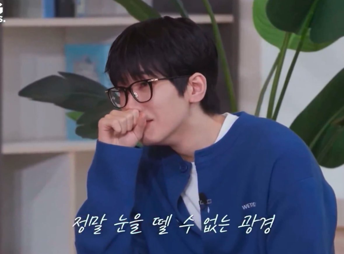 oniiksuka's tweet photo. Look, Wonwooβs reaction at Vernon ππππ #wonsol https://t.co/UG90khmIzV