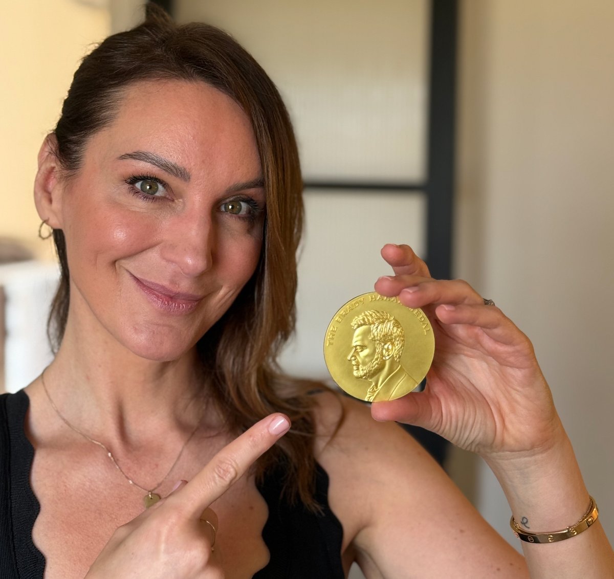 Patrons can now witness the moment Kylie finds out about her medal... 

patreon.com/posts/136923303