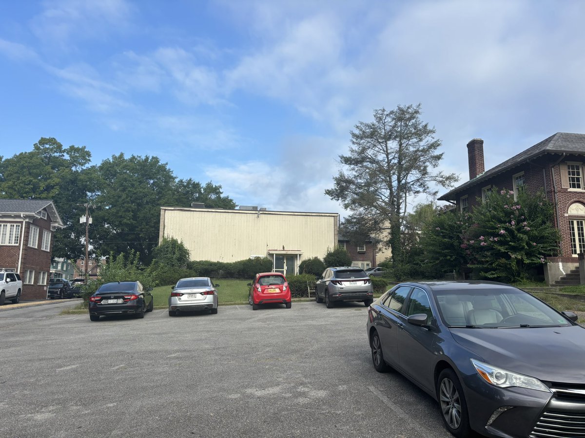 amathenia's tweet image. The doors have just opened, and the place is filling up fast.

Will you pray for gospel fruit?