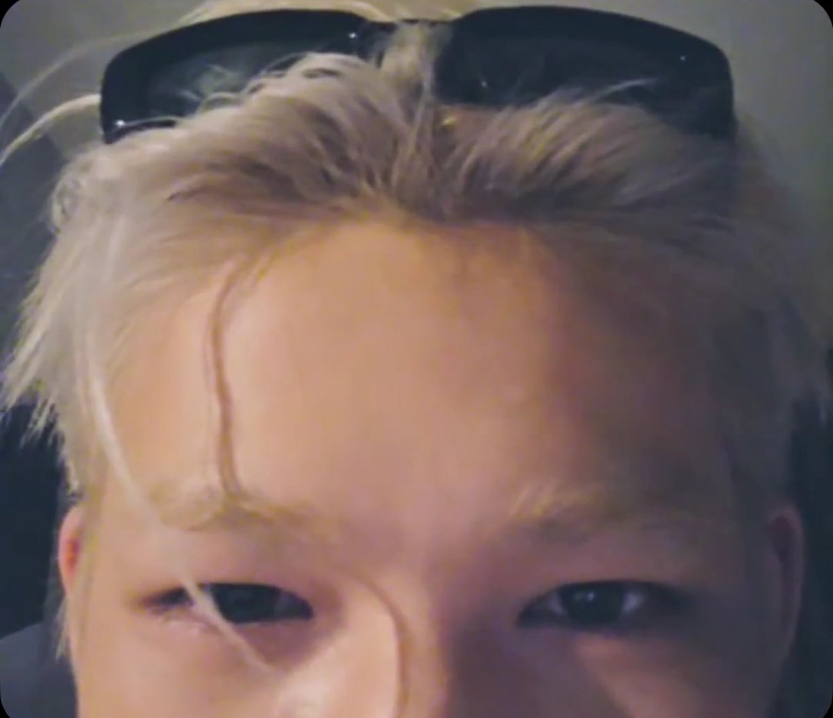 ㅠㅠ ………………… 내만두존나귀여워
바보같고자꾸혼자만이렇게대빵큰얼빡이고