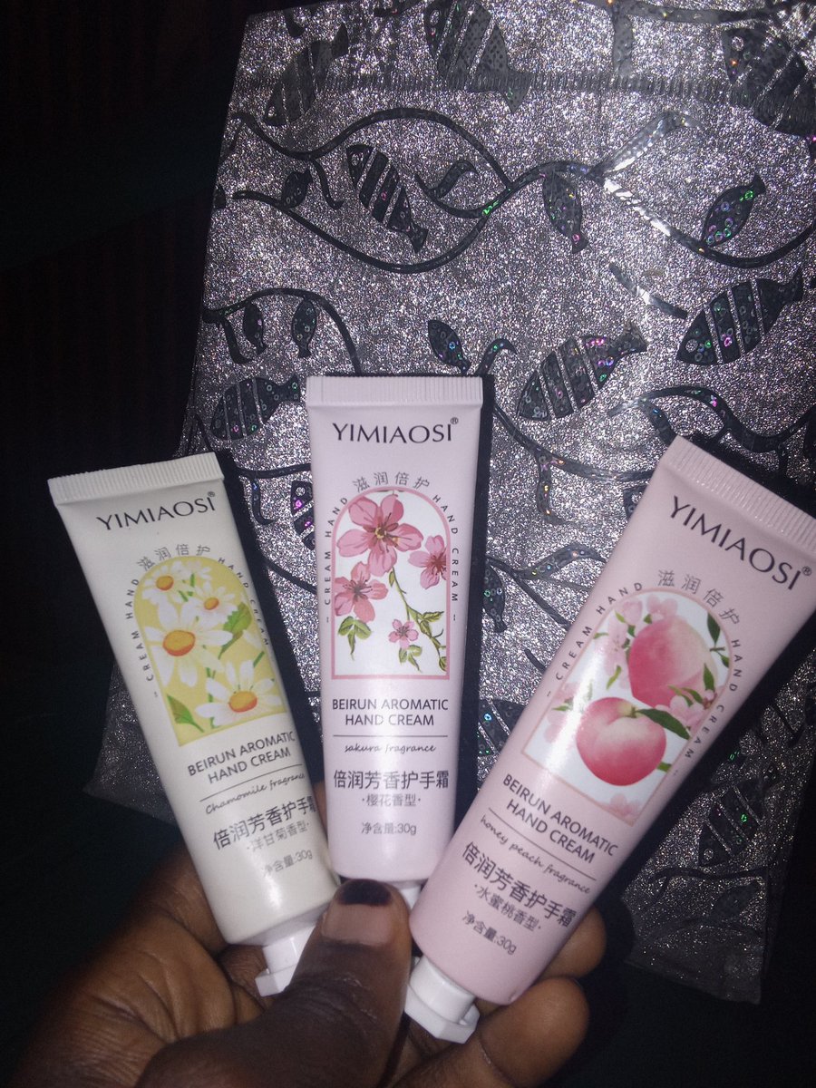 This Handcream will help Soothe dryness and cracking,Lock in moisture,Protect against environmental stressor and also Improve skin texture

Going for just 🏷️ #1000 ✅