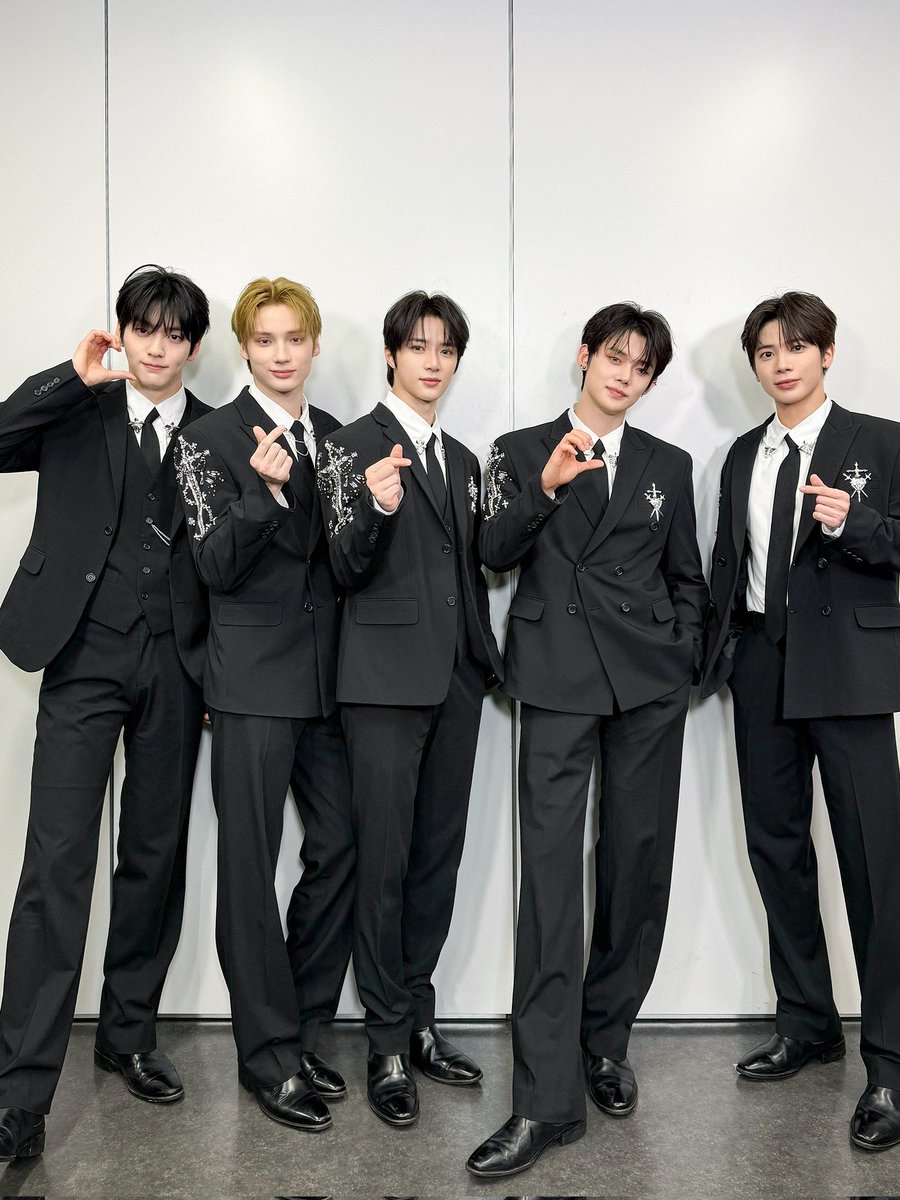 어떻게 ㄱㅆㅅㅌㅊ남으로만 구성된그룹이존재