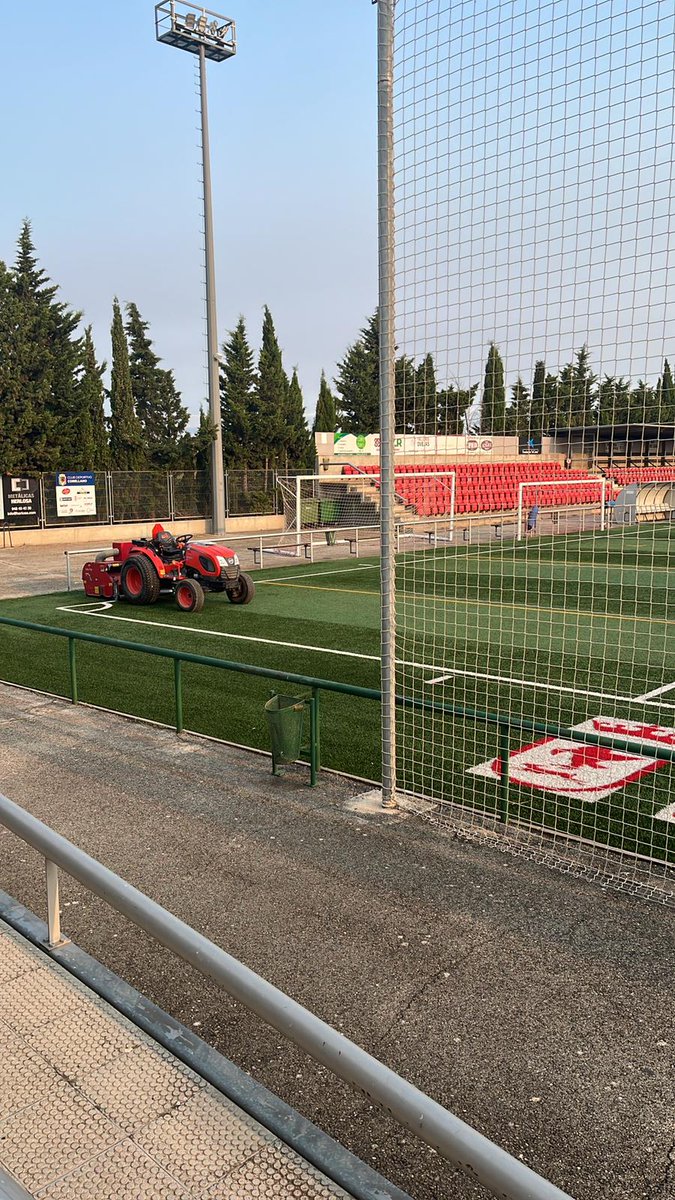 CD Corellano (@cd_corellano) on Twitter photo 🤷 Labores de mantenimiento hoy en el M.Ombatillo, para tenerlo apunto esta temporada 2️⃣5️⃣/2️⃣6️⃣ 📷 🏅 Gracias al @corellaayto 🏛️
💙❤️ <a href="/CD_Corellano/">CD Corellano</a> 💙❤️
🎌 #LaIlusionQueNosUne 🔴
🤞 #RespectFirst 🤗
#Preferente ♥️ #Cantera ⚽
🫂 #HazteSocio 👌 #CDC ♥️ 🤷 Labores de mantenimiento hoy en el M.Ombatillo, para tenerlo apunto esta temporada 2️⃣5️⃣/2️⃣6️⃣ 📷 🏅 Gracias al @corellaayto 🏛️
💙❤️ <a href="/CD_Corellano/">CD Corellano</a> 💙❤️
🎌 #LaIlusionQueNosUne 🔴
🤞 #RespectFirst 🤗
#Preferente ♥️ #Cantera ⚽
🫂 #HazteSocio 👌 #CDC ♥️