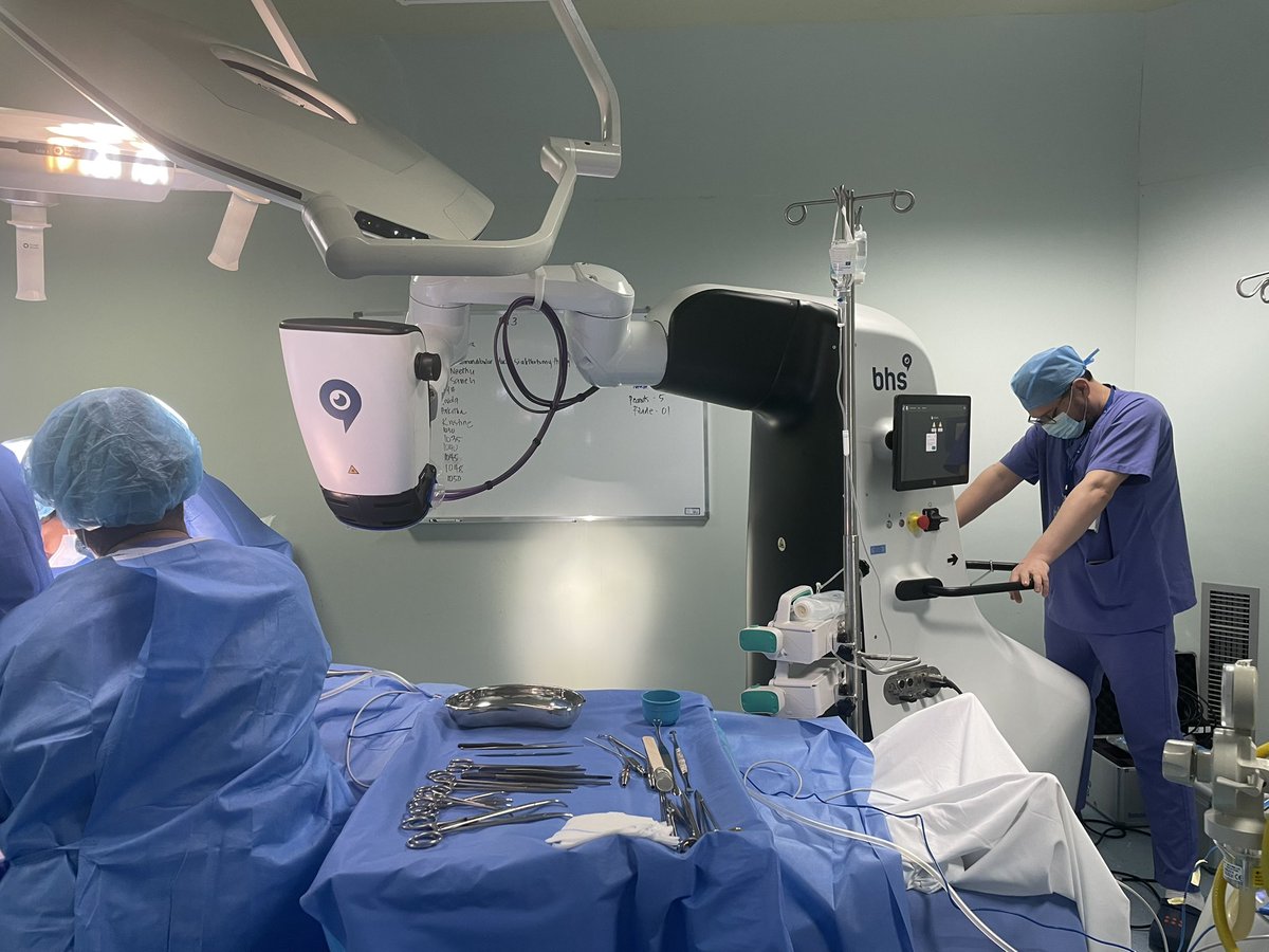 #RoboticSurgery
#Roboticscope
#SurgicalOncology
#AI_Surgery

#الجراحة_الروبوتية
#الروبوت_سكوب
#الذكاءالاصطناعي
#جراحات_الاورام