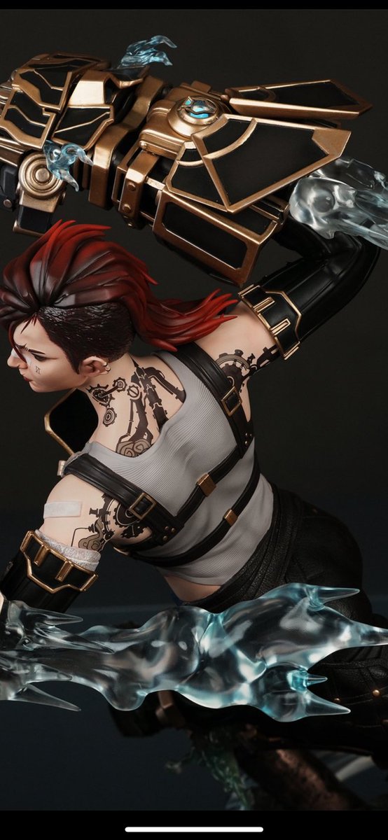 her back…im gonna faint