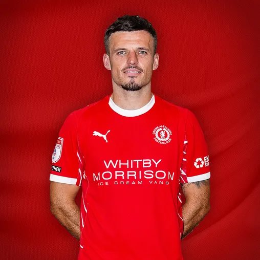 Josh March League Two 25/26:

v Salford 🅰️
v Accrington 🅰️🅰️
v Crawley 🅰️
v Fleetwood ⚽️

Four assists in his first three games followed by his first goal in his fourth game… 😍

Josh March has made an excellent start to life at Crewe. 💪 

#CreweAlex #EFL