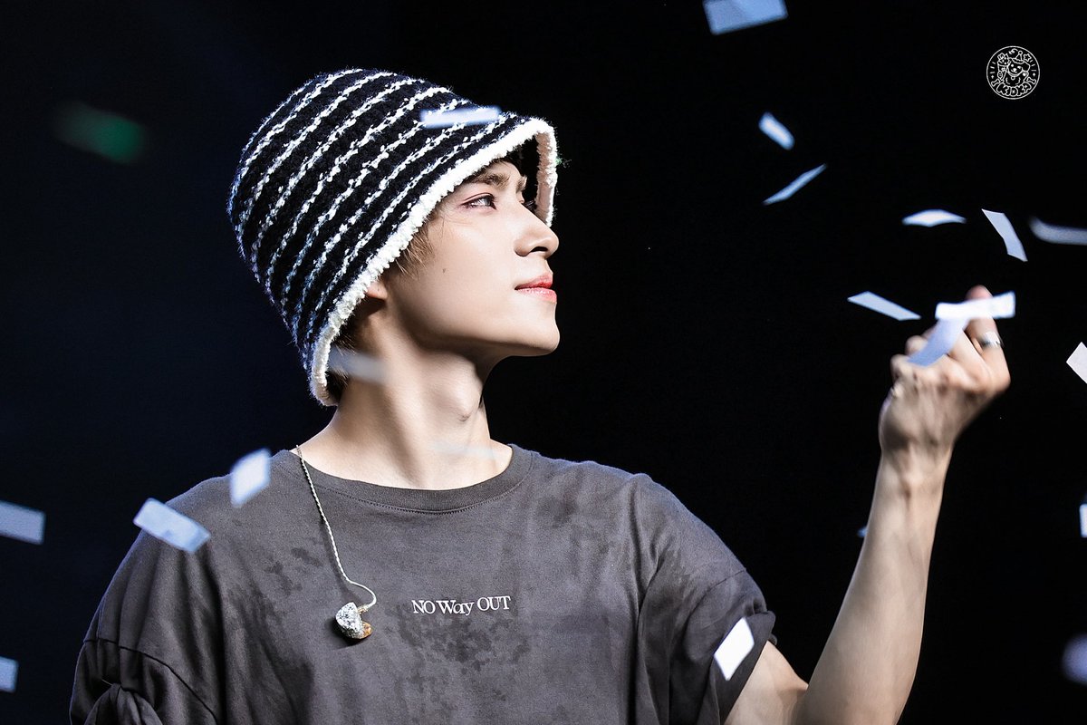 Jsababy's tweet image. 250817 NO Way OUT  IN NANJING

🌠
#XIAOJUN #肖俊 #샤오쥔 #XIAOJUN_NOWayOUT