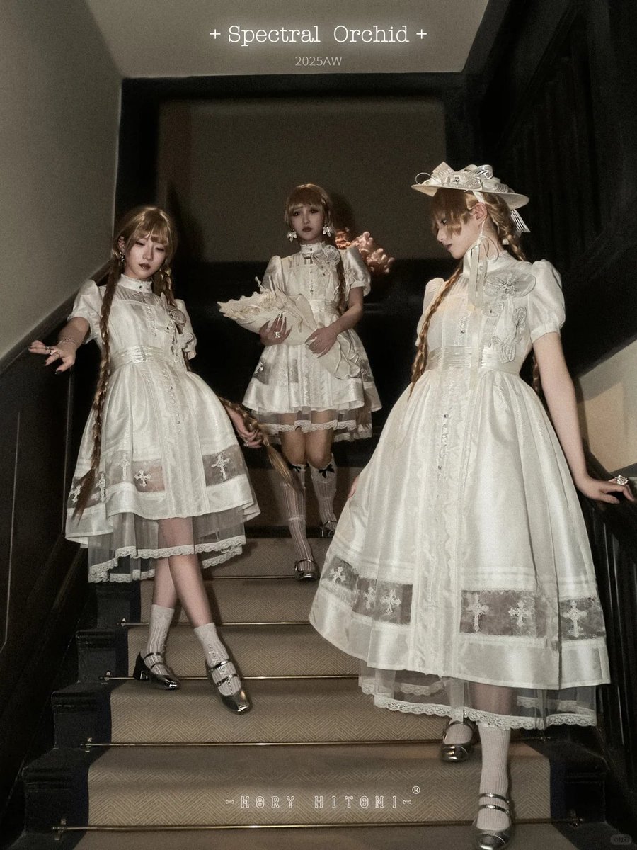 Rococo's Closet tweet media