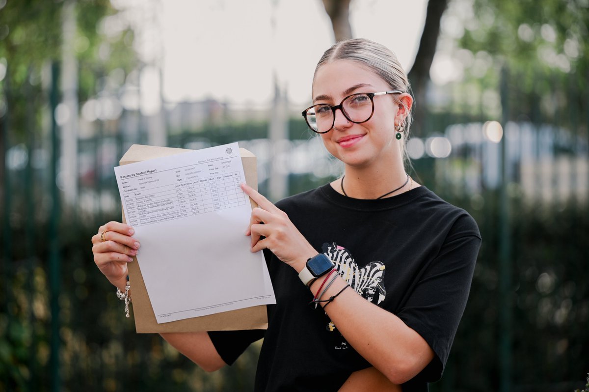 Toll Bar Sixth Form (@tollbar6thform) on Twitter photo “I’ve loved it here." 🌟
Heidi achieved As and Bs. She will study International Relations & Politics at the <a href="/sheffielduni/">The University of Sheffield</a>, her first choice destination.
“I’ve made new best friends. It was closer to home and I felt the resources were more modern with specialised staff.” “I’ve loved it here." 🌟
Heidi achieved As and Bs. She will study International Relations & Politics at the <a href="/sheffielduni/">The University of Sheffield</a>, her first choice destination.
“I’ve made new best friends. It was closer to home and I felt the resources were more modern with specialised staff.”