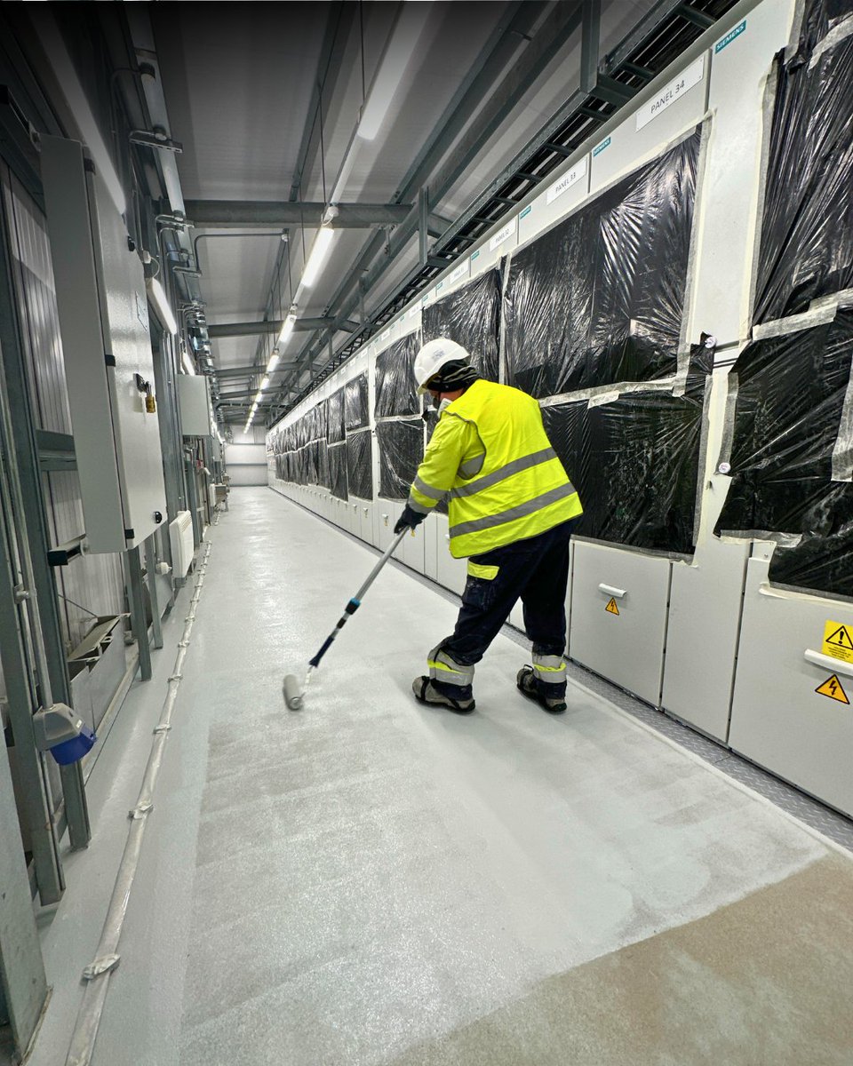 Ronacrete's tweet photo. RonaFloor HB200 – High-Performance Protection for Demanding Environments

Its seamless, high-gloss finish enhances appearance while making cleaning and maintenance quick and straightforward.

Explore the full product details: https://t.co/jb6FOusMBs https://t.co/v3OPYamg36