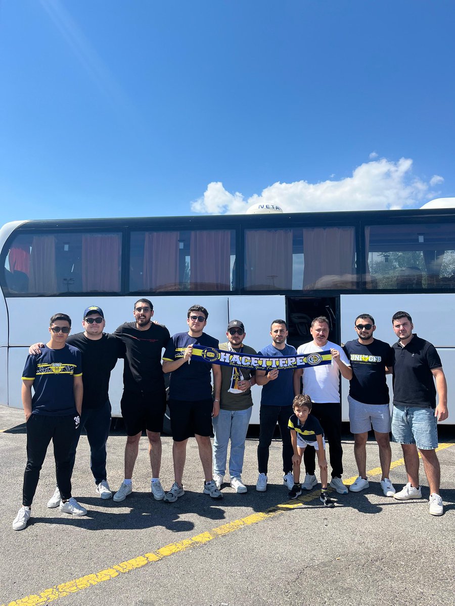 DÜŞTÜK YİNE YOLLARINA!

Fenerbahçe’mizi benfica karşısında desteklemek üzere Kadıköy yolundayız.

#UNIGFB