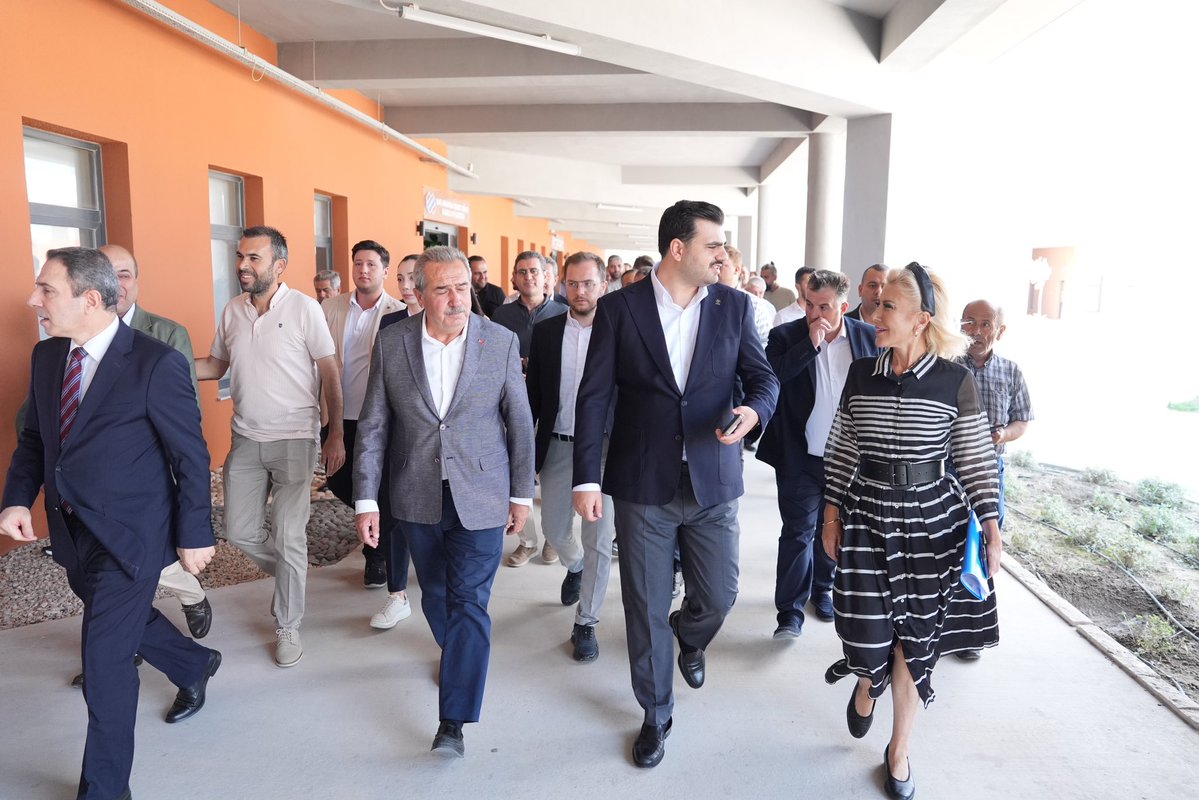 Eyyüp Kadir İnan (@eyupkadirinan) on Twitter photo 📍Bergama
İzmir İl Başkanımız Sayın <a href="/Bilalsaygili/">Bilal Saygılı</a>, İzmir Milletvekilimiz Sayın <a href="/sebnembursali/">Şebnem Bursalı</a> ile Batı Anadolu Serbest Bölgesi (BASBAŞ) yöneticileriyle bir araya geldik.
Sanayimizin dönüşümü hızla devam ediyor; Bergama kalkınıyor, Bakırçay’ın refahı artıyor. 📍Bergama
İzmir İl Başkanımız Sayın <a href="/Bilalsaygili/">Bilal Saygılı</a>, İzmir Milletvekilimiz Sayın <a href="/sebnembursali/">Şebnem Bursalı</a> ile Batı Anadolu Serbest Bölgesi (BASBAŞ) yöneticileriyle bir araya geldik.
Sanayimizin dönüşümü hızla devam ediyor; Bergama kalkınıyor, Bakırçay’ın refahı artıyor.