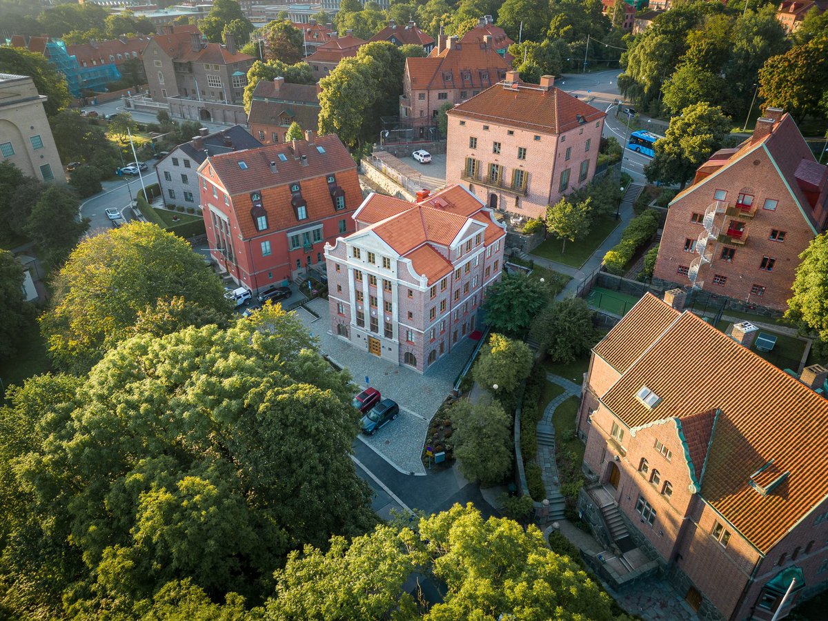Ekmansgatan 5 i Göteborg. Arkitekt Albert Svensson. 2023 utsedd till Göteborgs bästa byggnad. Ett bevis på att det går lika bra att bygga vackert i klassisk tradition idag som för hundra år sedan.