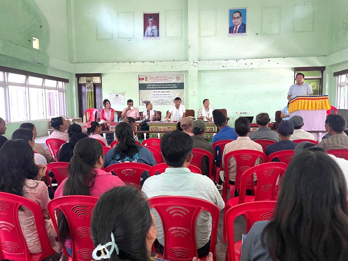 PIBGangtok's tweet photo. CIPMC,Gangtok  organized 2 days Human Resource Development Programme for farmers , state officials at Lingchom under Kabi block on 19th &amp; 20th August .Over 55 participants, scientists, officials discussed implementation of Integrated Pests Management for crops in Sikkim' https://t.co/OX5HPXKcJs