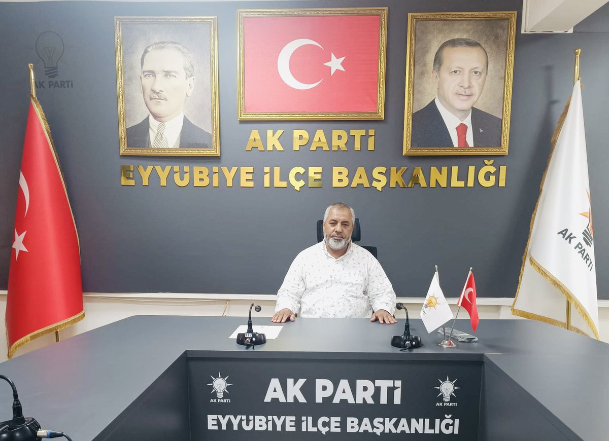AK PARTİ EYYÜBİYE (@akpartieyyubiye) on Twitter photo EYYÜBİYE’MİZ İçin;
📍AK Parti İlçe Başkanlığımızda Nöbetçilerimiz;
📌 İlçe Yönetim Kurulu Üyemiz Ali Ebeleme
✍️ Soru, görüş ve önerileriniz için:
📞 (0414) 215 43 90
#SevdamızEyyübiye #SüleymanElgün #AkEyyübiye #Eyyübiye
<a href="/abuyukgumus/">Ahmet Büyükgümüş</a> <a href="/hakanaksu058/">Hakan AKSU 🇹🇷</a> <a href="/farukaytek/">Faruk Aytek</a> EYYÜBİYE’MİZ İçin;
📍AK Parti İlçe Başkanlığımızda Nöbetçilerimiz;
📌 İlçe Yönetim Kurulu Üyemiz Ali Ebeleme
✍️ Soru, görüş ve önerileriniz için:
📞 (0414) 215 43 90
#SevdamızEyyübiye #SüleymanElgün #AkEyyübiye #Eyyübiye
<a href="/abuyukgumus/">Ahmet Büyükgümüş</a> <a href="/hakanaksu058/">Hakan AKSU 🇹🇷</a> <a href="/farukaytek/">Faruk Aytek</a>