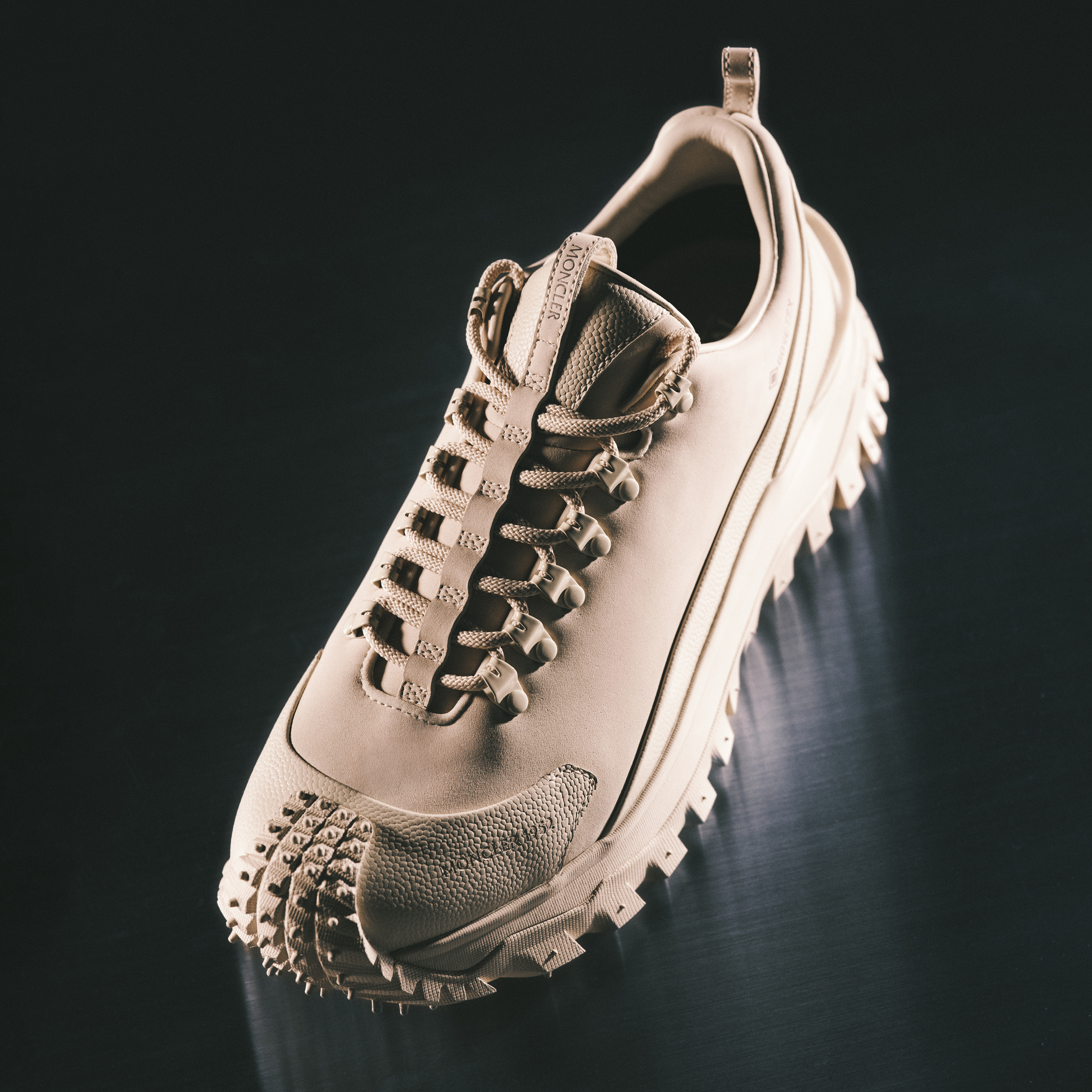 MONCLER GENIUS限定マスキングテープしステッカー東京パリミラノ新品 Moncler Japan (@MonclerJapan) / X