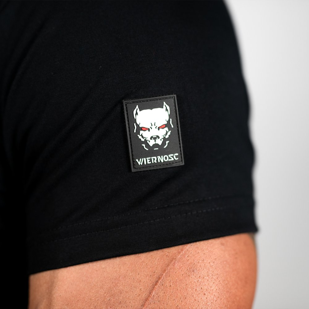 🔥 Powrót klasyki w najlepszym wydaniu!
Koszulki WIERNOŚĆ PREMIUM – wypukły napis, gumowa naszywka na ramieniu i niezrównana jakość.
Już teraz w pełnej rozmiarówce!

💵 119 zł

🛒⬇️
sklep.tswisla.pl/koszulka-wiern…