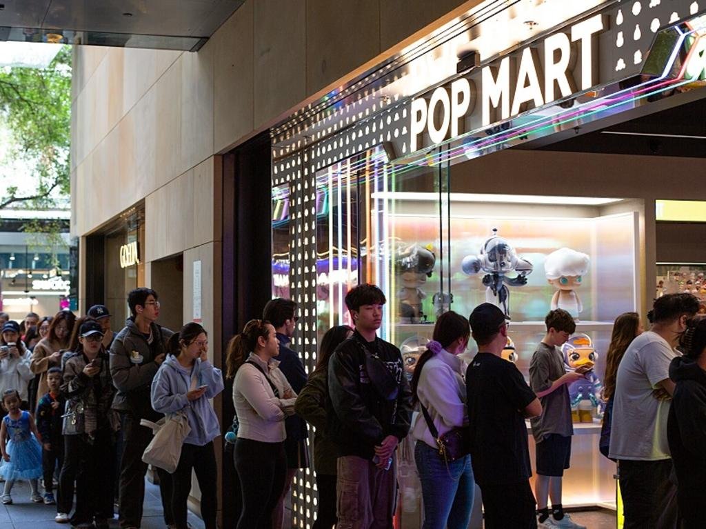 $LABUBU chart: inverse H&amp;S after -90%.

People camp outside Popmart for this overpriced demon plush.

Madonna blew candles on a Labubu cake.

This satanic toy isn’t finished.