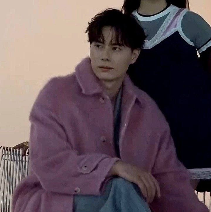 HELLOOOOO????
RAN TAKAHASHI IN PINK ??!!!
OHHH I'M OBSESSED 😭😭😭💖💓💝✨️