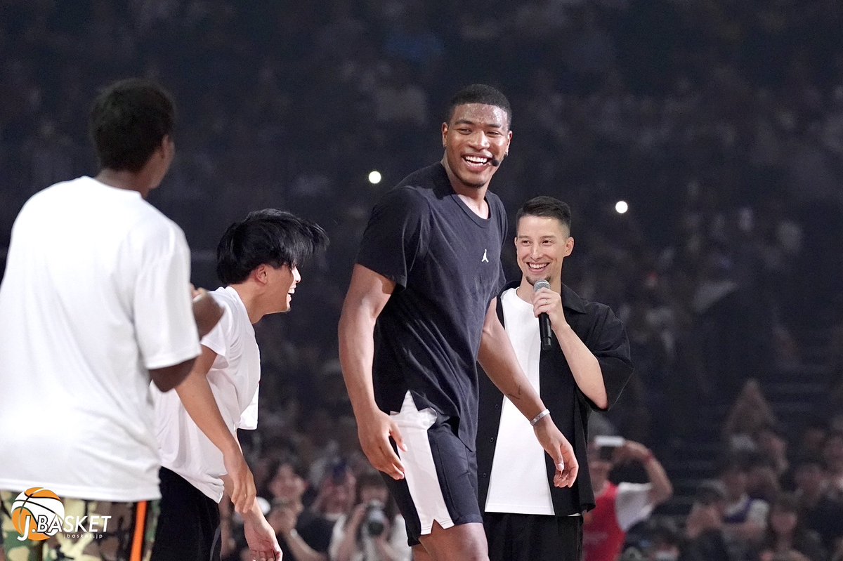 ð ð¯ð®ððžð²ð (@jbasket_jp) on Twitter photo ãå
«æå¡ãBLACK SAMURAI 2025 THE SHOWCASE ïŒDAY3
å
«æå¡ãšãã£ã«ã»ãã³ãã£ã®NBAã§ãã£ãŠãã20åã®ã¯ãŒã¯ã¢ãŠãåŸã«åå€å±Dãšã¹ãã·ã£ã«ã·ã¥ãŒãã£ã³ã°ã²ãŒã
å
«æå¡ããŒã å©ã£äººã«
坿š«åæš¹ã銬çãšããªã³ç»å Žð¥
#å
«æå¡ <a href="/rui_8mura/">Rui âLouisâ Hachimura å
«æ å¡</a>Â
#BLACKSAMURAIÂ
#RuiHachimura
#坿š«åæš¹ <a href="/YukiTogashi/">Yuki Togashi 坿š«åæš¹</a> ãå
«æå¡ãBLACK SAMURAI 2025 THE SHOWCASE ïŒDAY3
å
«æå¡ãšãã£ã«ã»ãã³ãã£ã®NBAã§ãã£ãŠãã20åã®ã¯ãŒã¯ã¢ãŠãåŸã«åå€å±Dãšã¹ãã·ã£ã«ã·ã¥ãŒãã£ã³ã°ã²ãŒã
å
«æå¡ããŒã å©ã£äººã«
坿š«åæš¹ã銬çãšããªã³ç»å Žð¥
#å
«æå¡ <a href="/rui_8mura/">Rui âLouisâ Hachimura å
«æ å¡</a>Â
#BLACKSAMURAIÂ
#RuiHachimura
#坿š«åæš¹ <a href="/YukiTogashi/">Yuki Togashi 坿š«åæš¹</a>