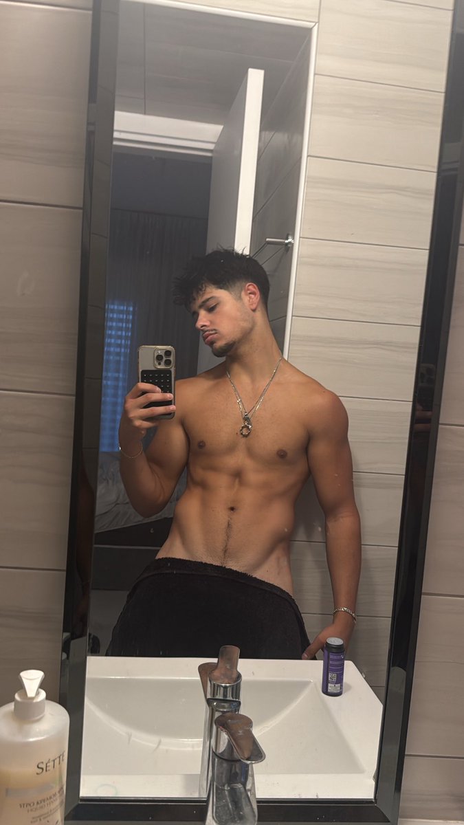 XXX4Noah's tweet photo. Chudai 😈

https://t.co/Y25RMOE3tZ https://t.co/MjbMgOQwxT
